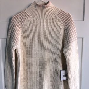 525 America sweater